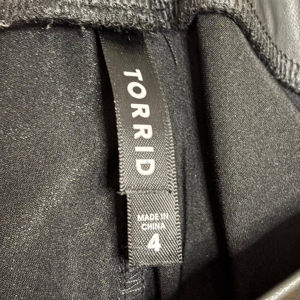 Torrid Faux Leather Legging Size 4 - Picture 5 of 5